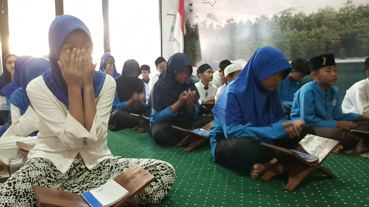 Read more about the article Doa, Zikir, dan Tahlil Bersama Yayasan Berkembang Mandiri Indonesia