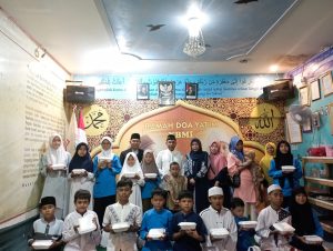 Read more about the article Pemberian Manfaat Sedekah Yatim Pekanan bagi Adik-Adik Yatim Binaan Yayasan Berkembang Mandiri Indonesia